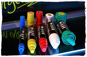 der wasserfeste loom-pen marker in 5 schreibstärken